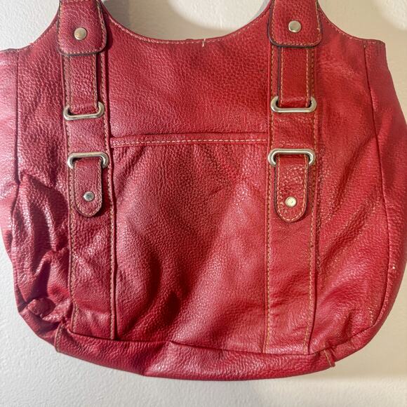 Vintage Red Pebbled Leather Slouchy Hobo Bag | Silver Hardware & Shoulder Straps - Picture 4 of 7